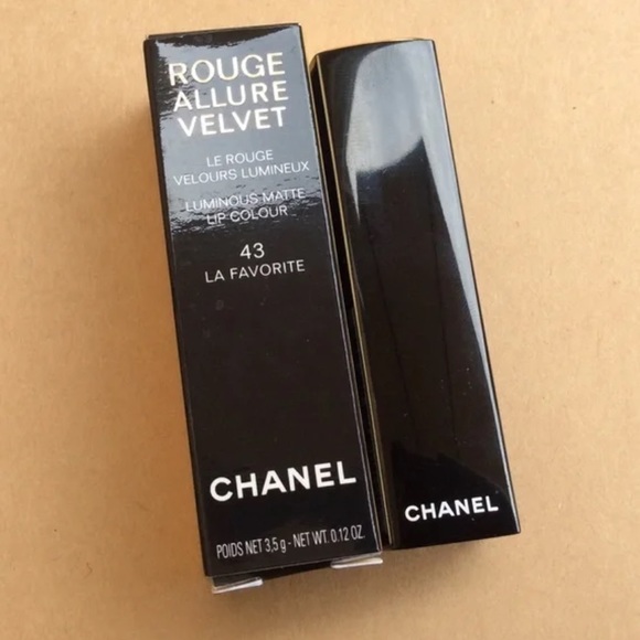 Rouge Allure Velvet Luminous Matte 43 La Favorite - Picture 5 of 6